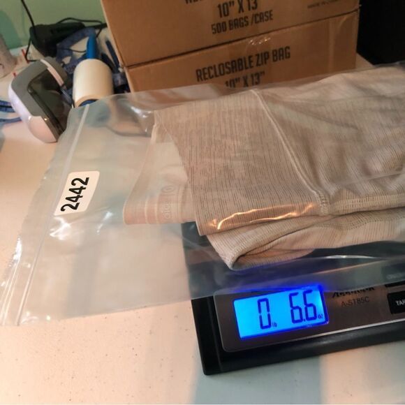 Outdoor Voices Tech Sweat Capri Leggings Two Tone Coyote Atmosphere Size S - Picture 10 of 11